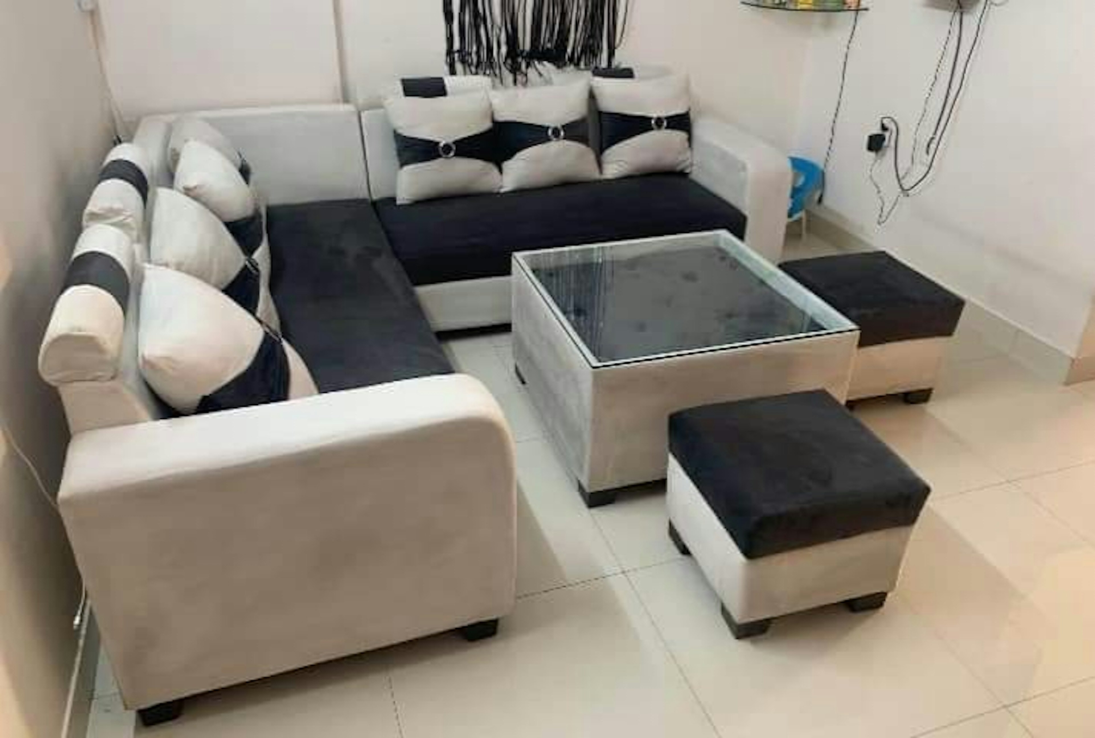 View - Sofa set photos, Sofa set available in Pune, make deal in 8000