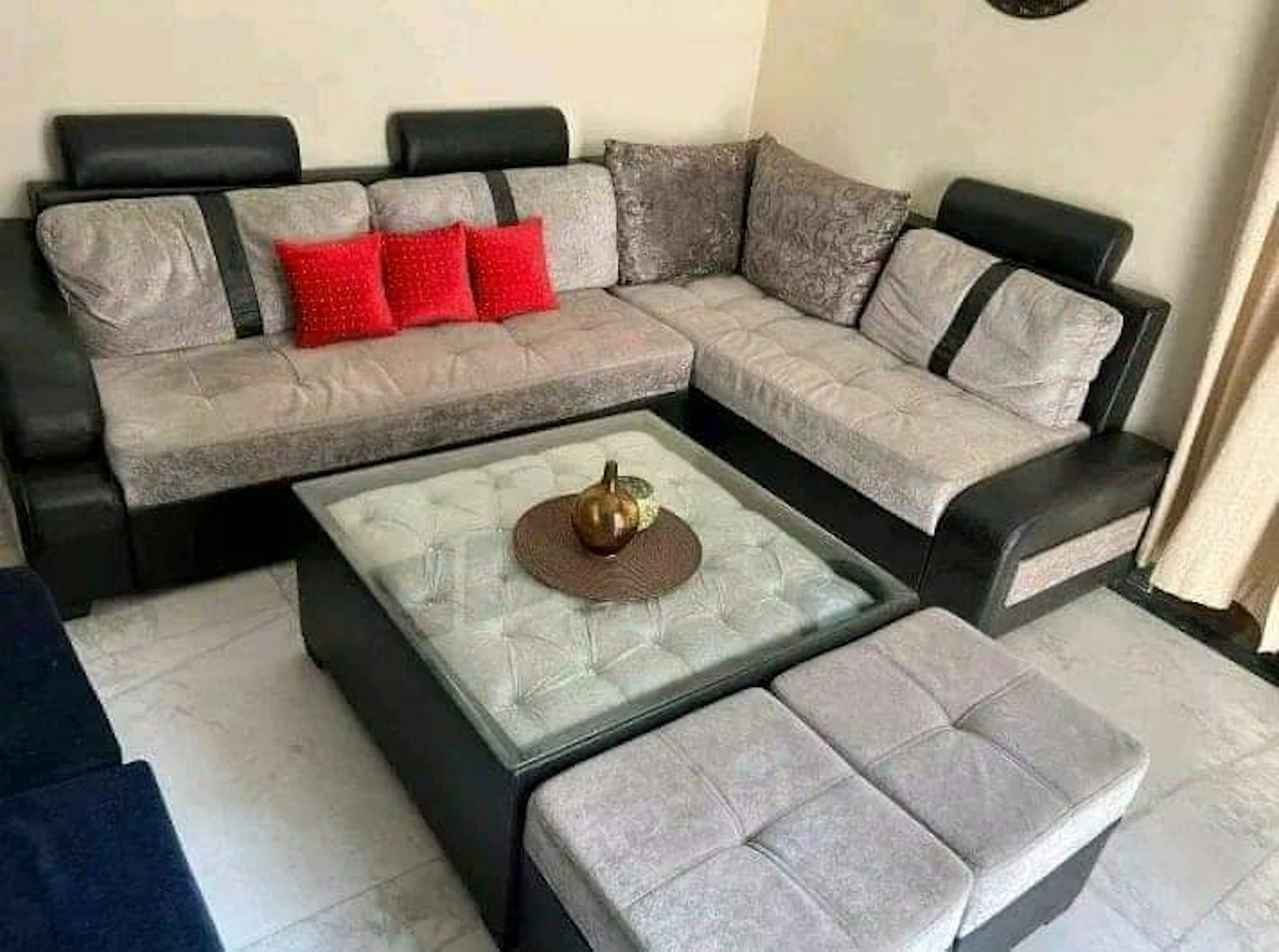 View - Sofa set  photos, Sofa set  available in Pune, make deal in 10000