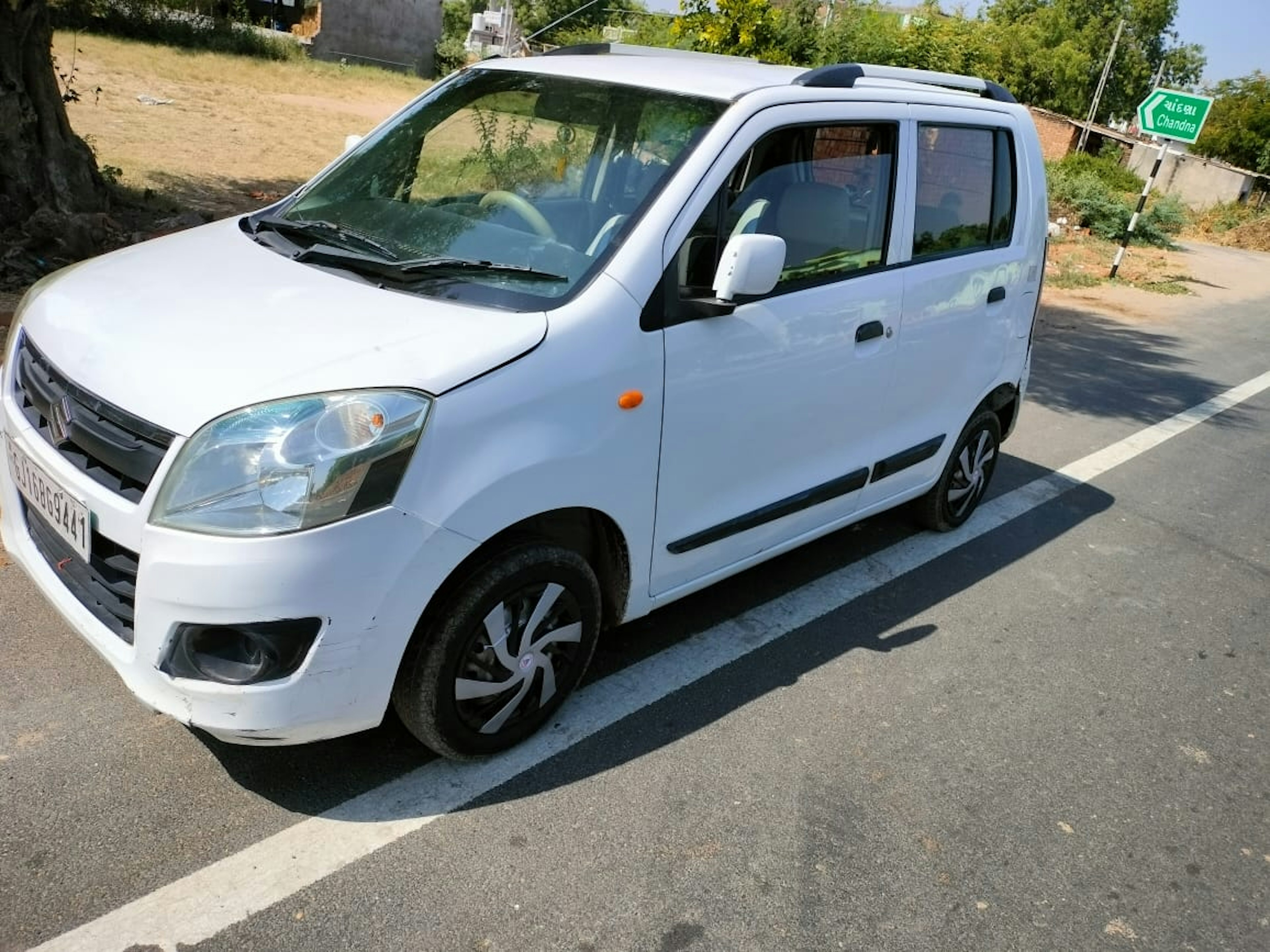 View - Maruti Suzuki wagonr photos, Maruti Suzuki wagonr available in Ahmedabad, make deal in 275000