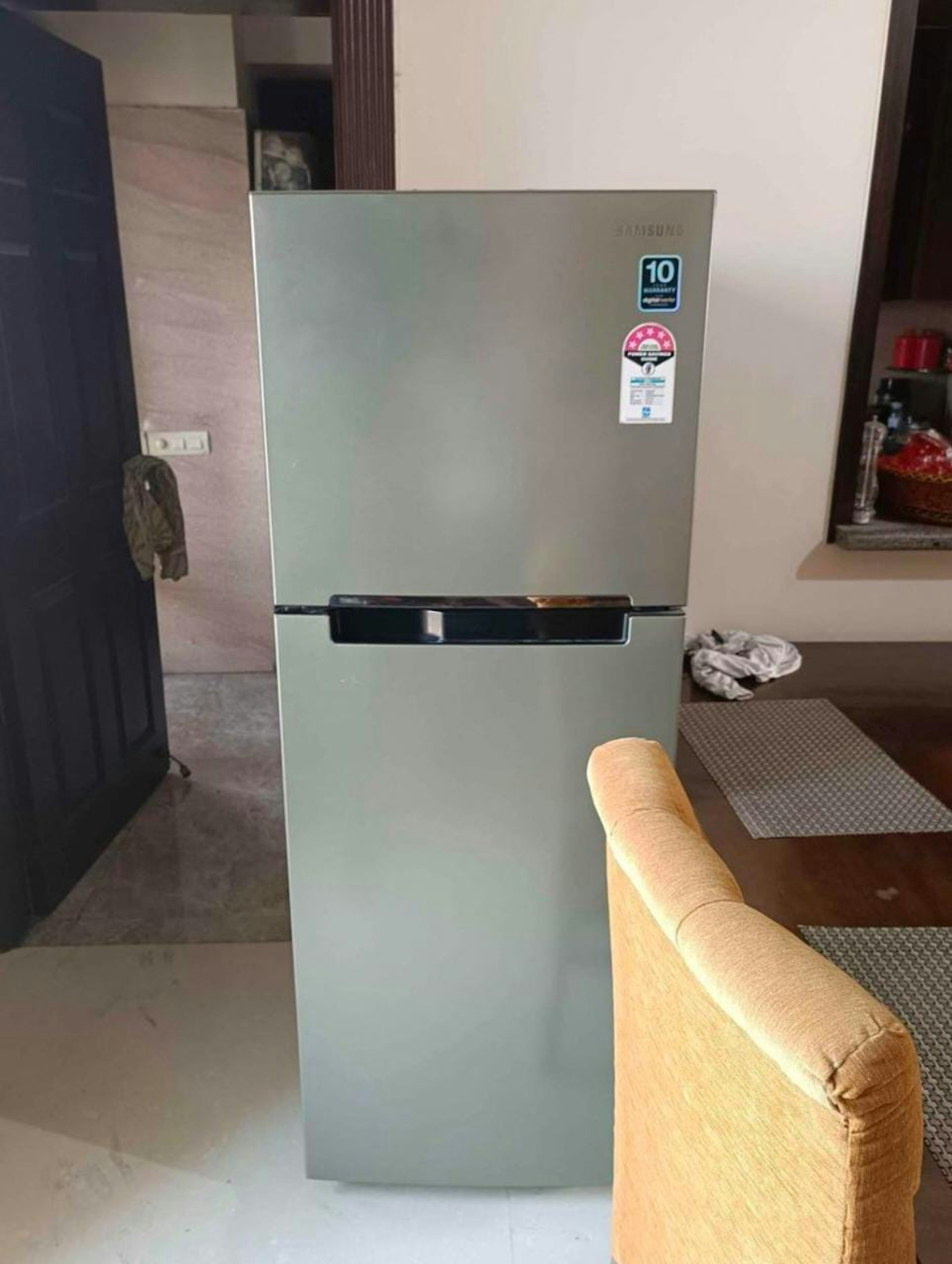 View - Refrigerator photos, Refrigerator available in Pune, make deal in 9000